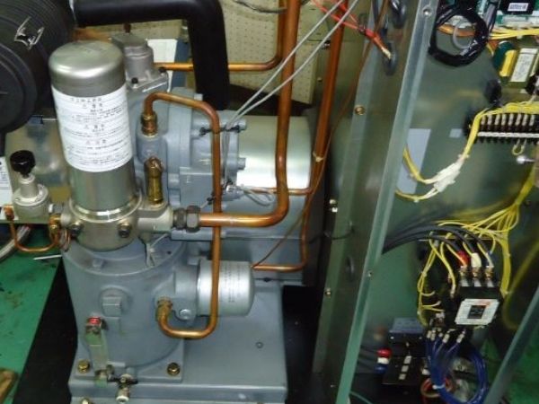 Kiểm tra hệ thống điện & nguồn cấp trước khi cài đặt máy