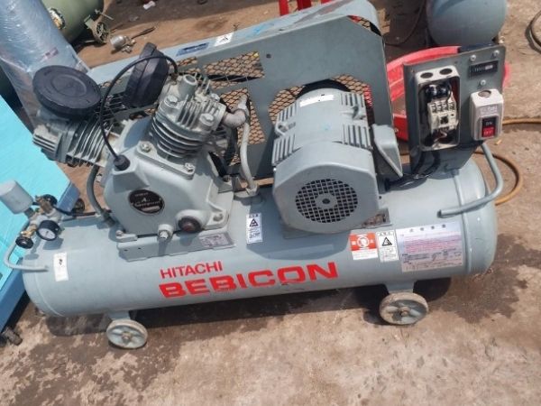 Máy nén khí piston Hitachi 11kW
