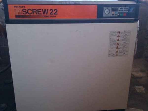 Nhược điểm cần cân nhắc của máy nén khí trục vít Hitachi 22kW