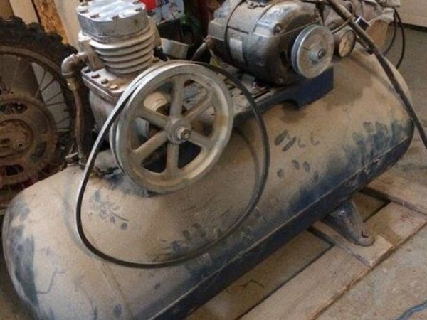 Rơ le xuống cấp do tuổi thọ sử dụng