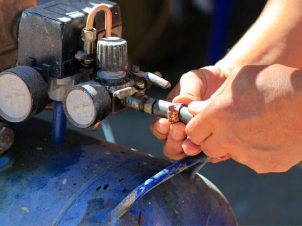 Các trường hợp nên sửa hoặc thay mới máy nén khí không dầu